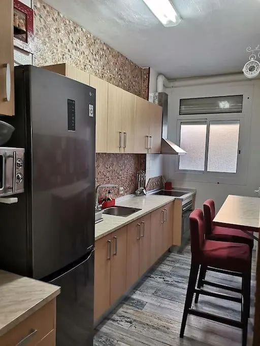 Salou, Piso De 3 Habitaciones Con Piscina. Salou